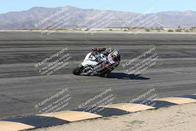 media/Jan-16-2026-CVMA Friday Practice (Fri) [[6f2bf47531]]/5-Racer 4-Trackday1/Session 2 (Bowl)/